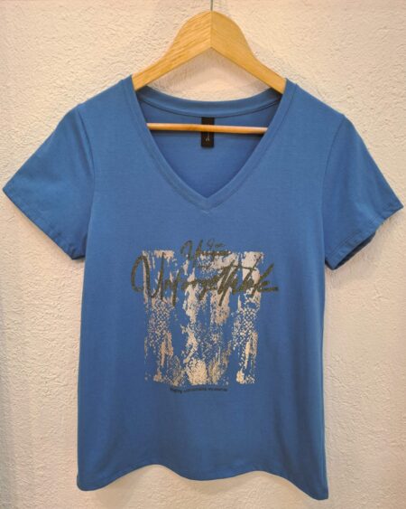 Remera V unforgetable