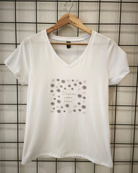 Remera clásica v Dreams come true